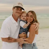 Profile picture of Julia and Hunter